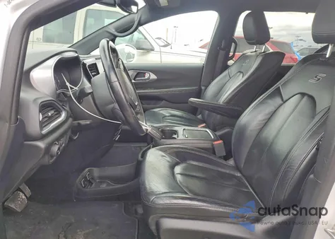 2018 Chrysler Pacifica Touring L Plus z USA, uszkodzony, nr VIN 2C4RC1EG4JR168273
